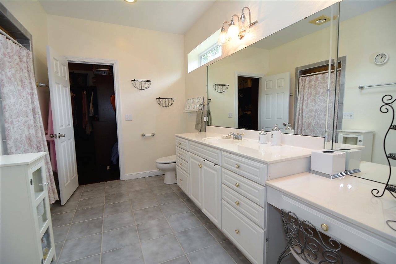 8100 Kuebler Road Evansville, IN 47720 - Photo 11 of 36 Gallery Image 11