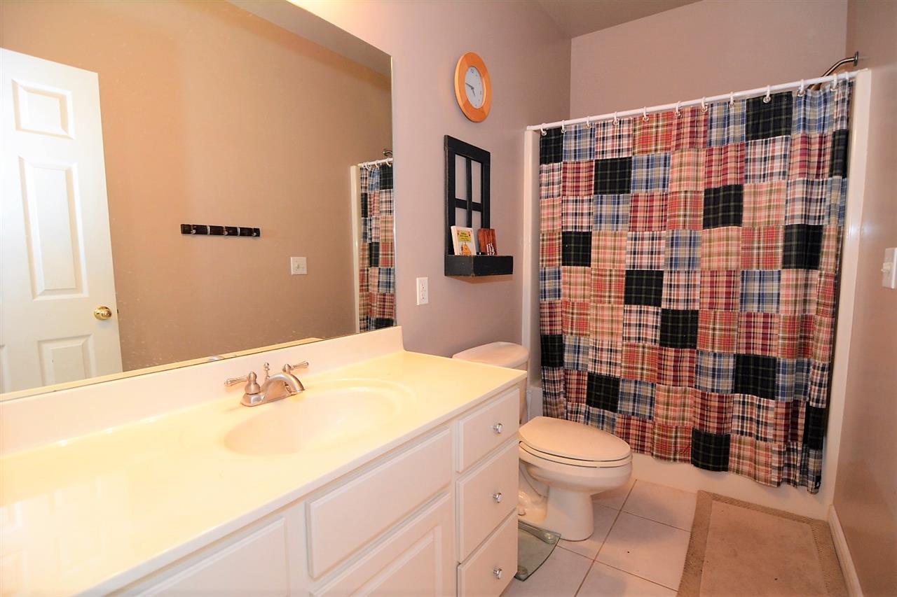 8100 Kuebler Road Evansville, IN 47720 - Photo 16 of 36 Gallery Image 16