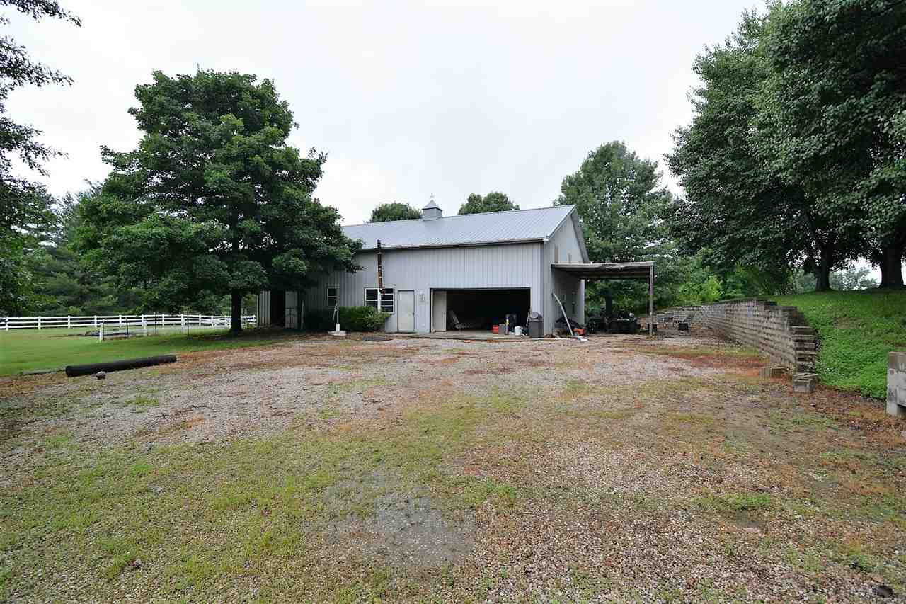 8100 Kuebler Road Evansville, IN 47720 - Photo 29 of 36 Gallery Image 29