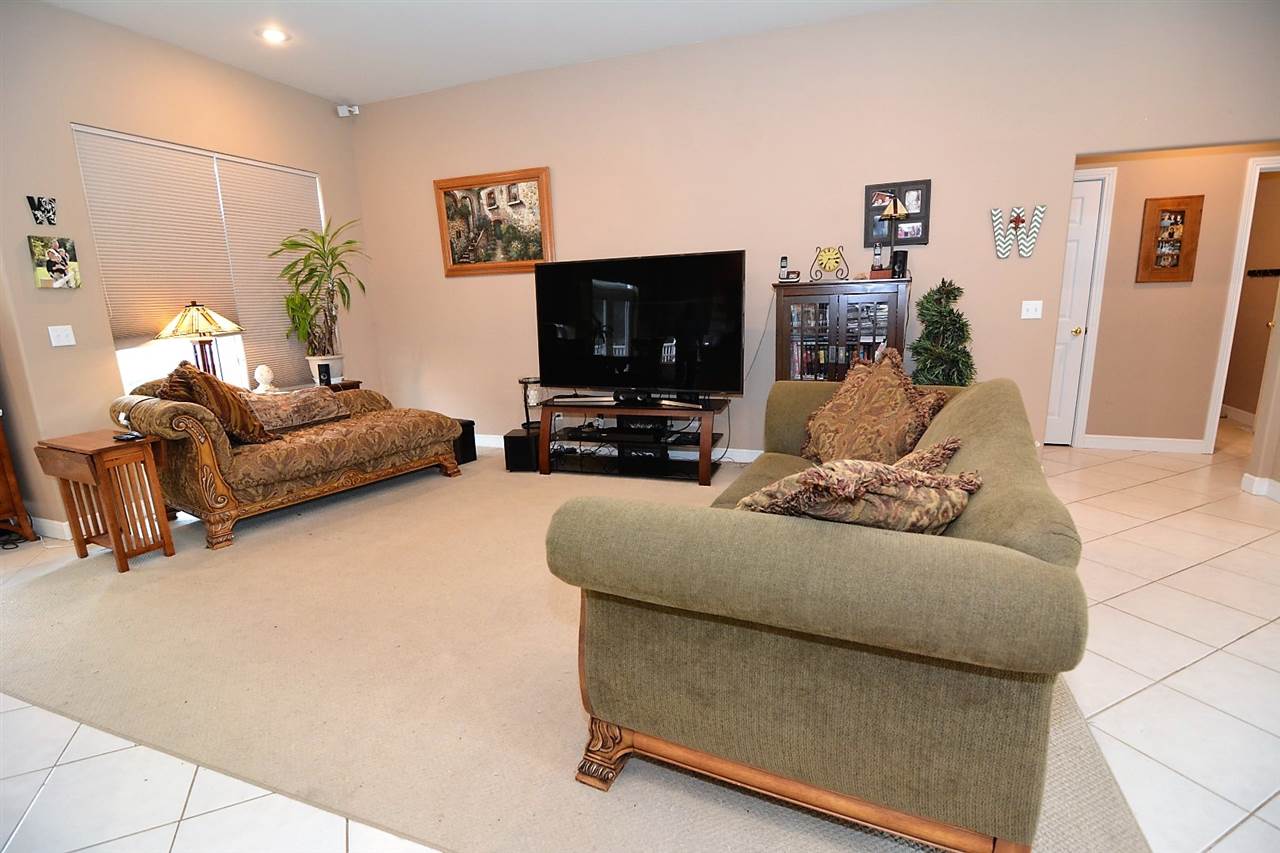8100 Kuebler Road Evansville, IN 47720 - Photo 5 of 36 Gallery Image 5