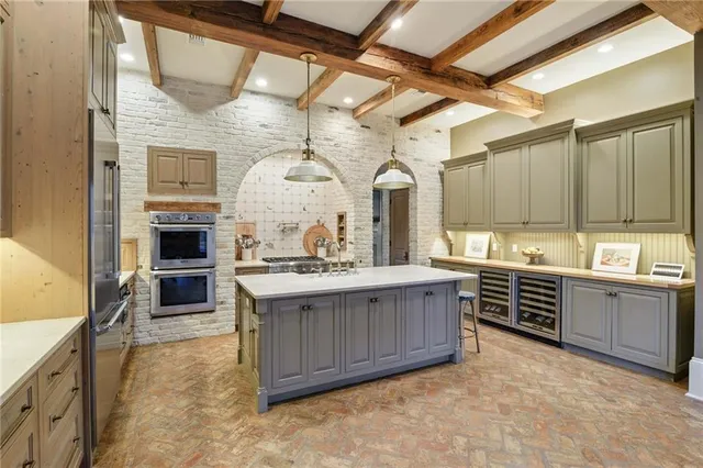 $2,695,000 | 8 Tokalon Place, Metairie, LA 70001