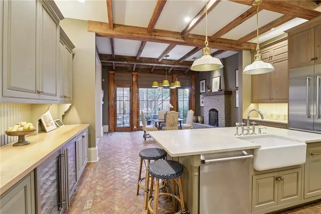 $2,695,000 | 8 Tokalon Place, Metairie, LA 70001