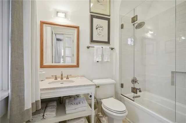 $2,695,000 | 8 Tokalon Place, Metairie, LA 70001