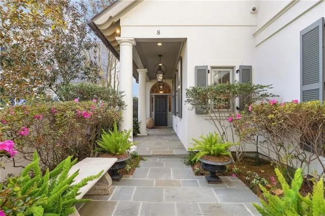 $2,695,000 | 8 Tokalon Place, Metairie, LA 70001