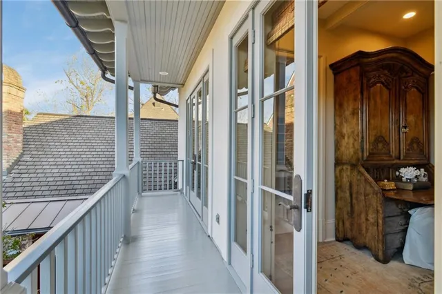 $2,695,000 | 8 Tokalon Place, Metairie, LA 70001