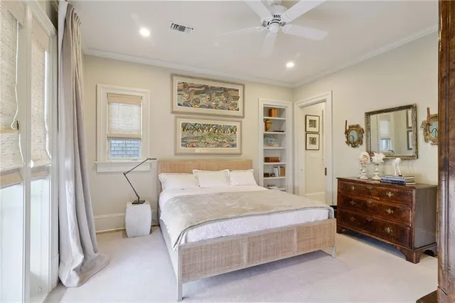 $2,695,000 | 8 Tokalon Place, Metairie, LA 70001