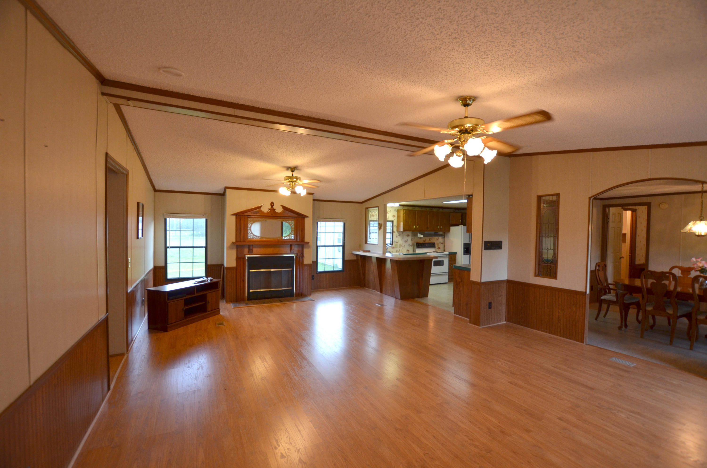 8486 Doar Road Awendaw, SC 29429 - Photo 3 of 30 3-Living