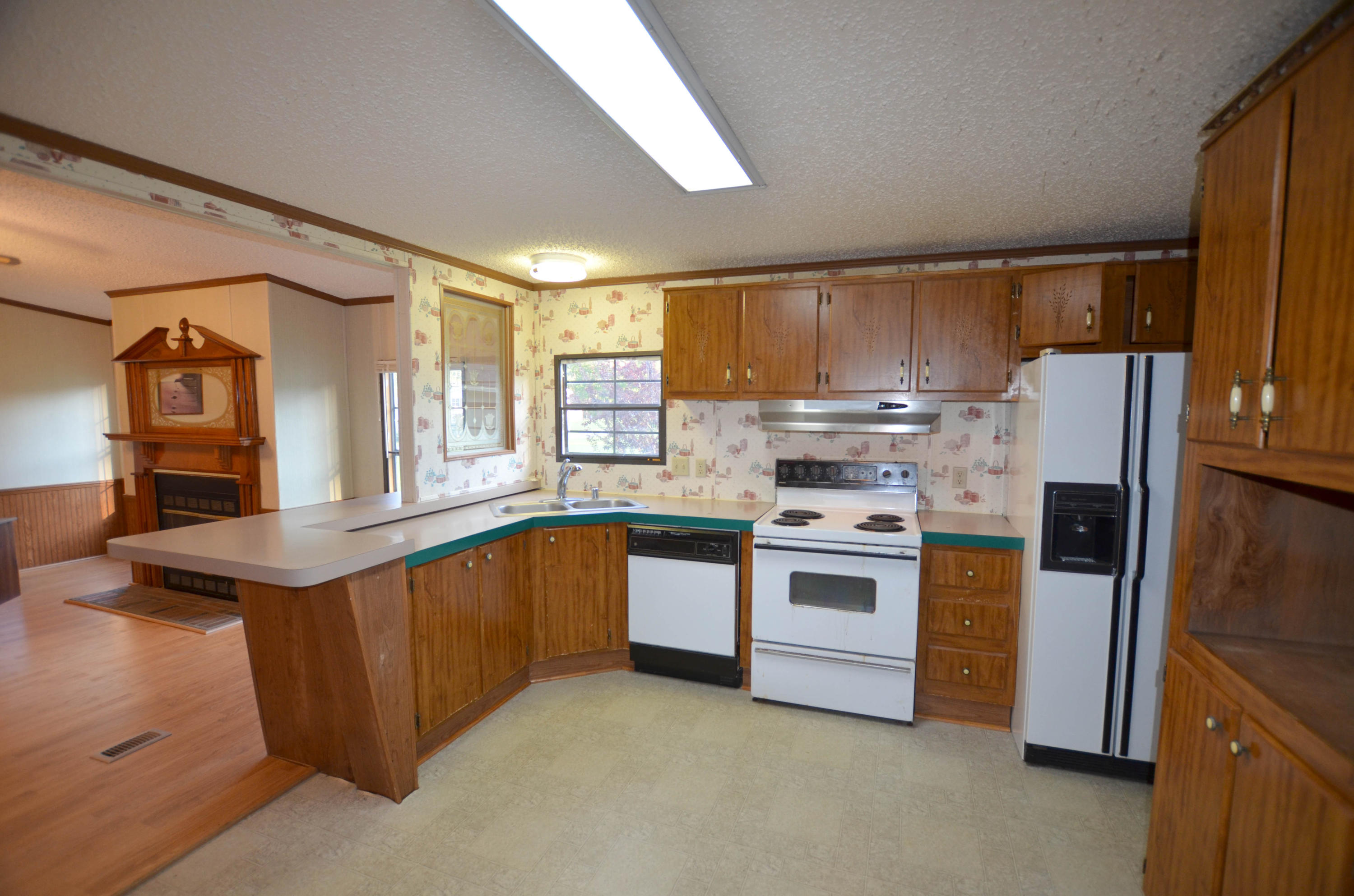 8486 Doar Road Awendaw, SC 29429 - Photo 6 of 30 6-kitchen