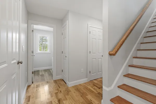 $569,900 | 72 B Cottage Lane, Unit RT HALF), Templeton, MA 01468