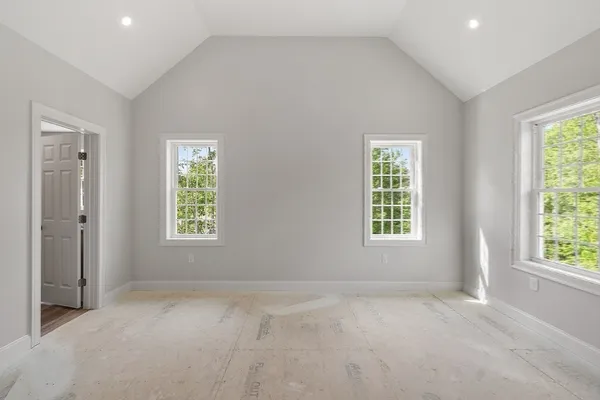 $569,900 | 72 B Cottage Lane, Unit RT HALF), Templeton, MA 01468