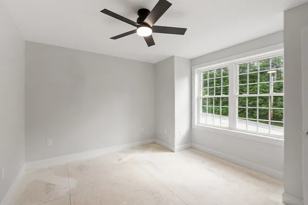 $569,900 | 72 B Cottage Lane, Unit RT HALF), Templeton, MA 01468