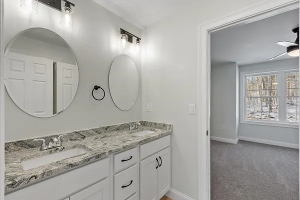 $569,900 | 72 B Cottage Lane, Unit RT HALF), Templeton, MA 01468