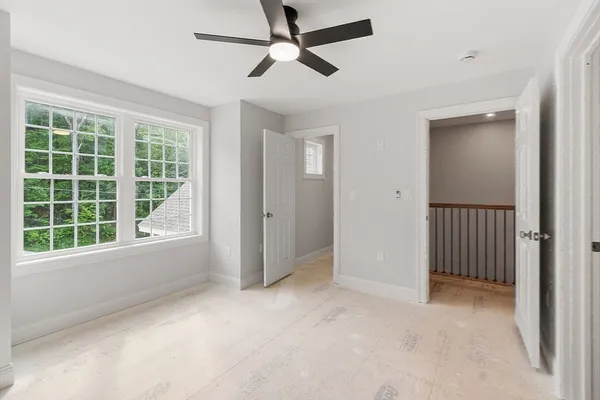 $569,900 | 72 B Cottage Lane, Unit RT HALF), Templeton, MA 01468
