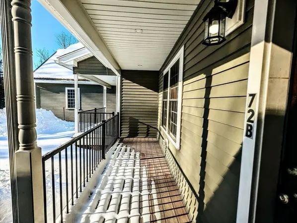 $569,900 | 72 B Cottage Lane, Unit RT HALF), Templeton, MA 01468