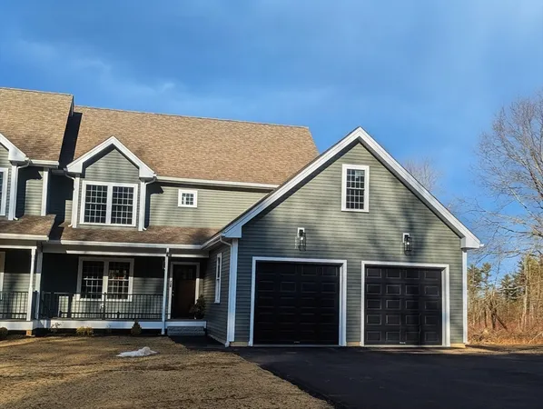 $569,900 | 72 B Cottage Lane, Unit RT HALF), Templeton, MA 01468