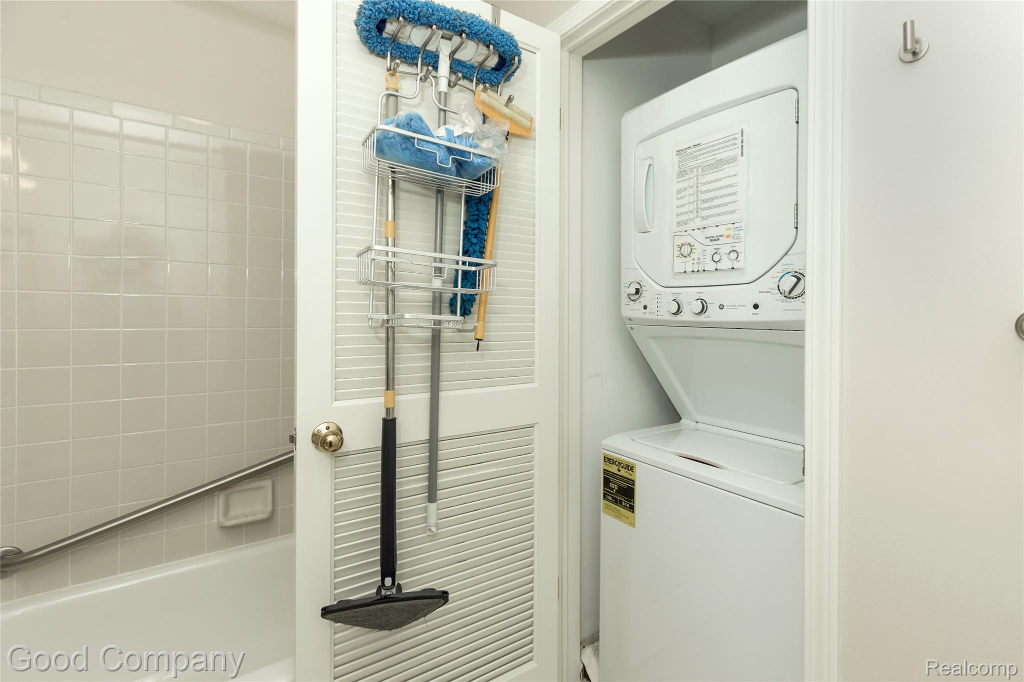 969 Wexford Way Rochester, MI 48307 - Photo 12 of 31 Wexford-14.jpg