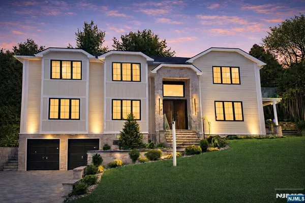 $3,150,000 | 25 MacArthur Avenue, Closter, NJ 07624