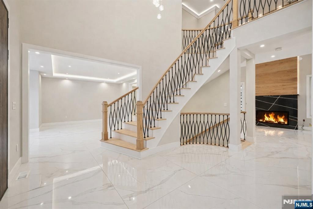 25 MacArthur Avenue Closter, NJ 07624 - Photo 2 of 44