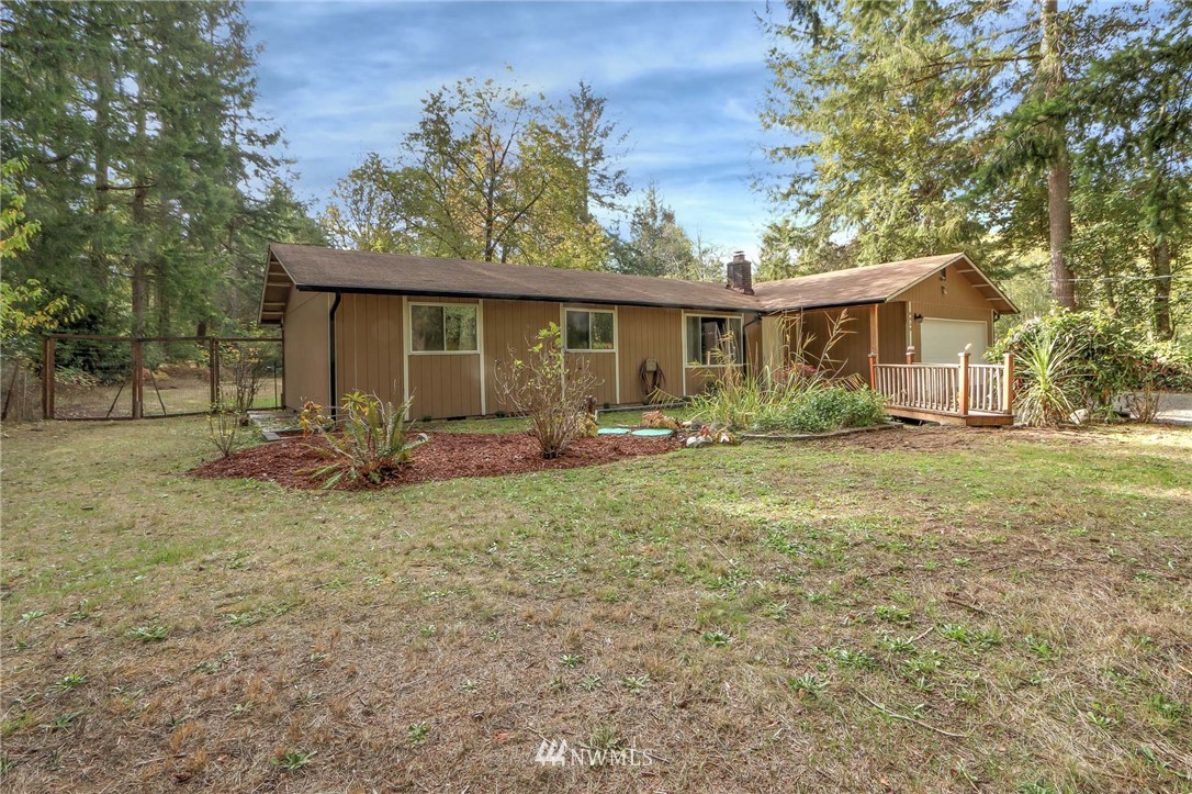 8050 Southeast Nelson Road Olalla, WA 98359 - Photo 1 of 25 Gallery Image 1