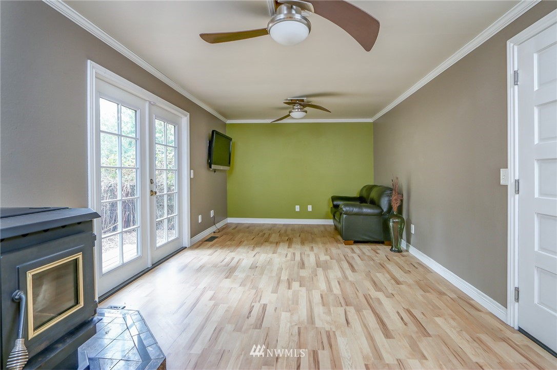 8050 Southeast Nelson Road Olalla, WA 98359 - Photo 11 of 25 Gallery Image 11