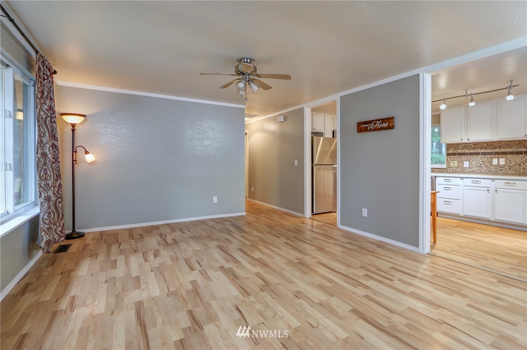 8050 Southeast Nelson Road Olalla, WA 98359 - Photo 8 of 25 Gallery Image 8