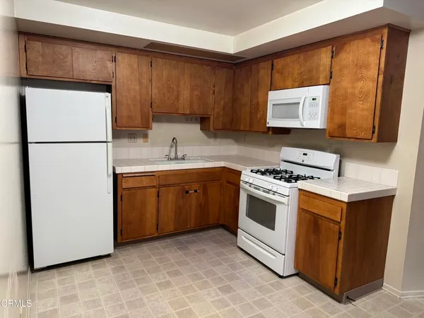 $2,600 | 48 South Oak Avenue, Unit 3, Pasadena, CA 91107