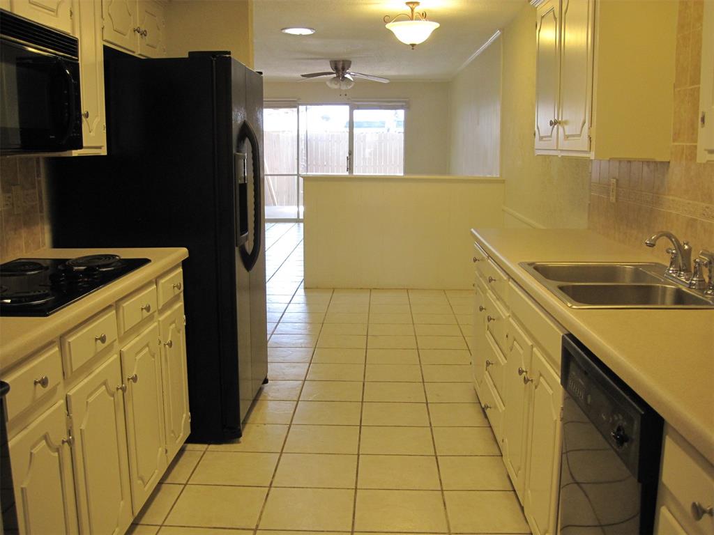 6128 Rincon Way Dallas, TX 75214 - Photo 7 of 23 Gallery Image 7