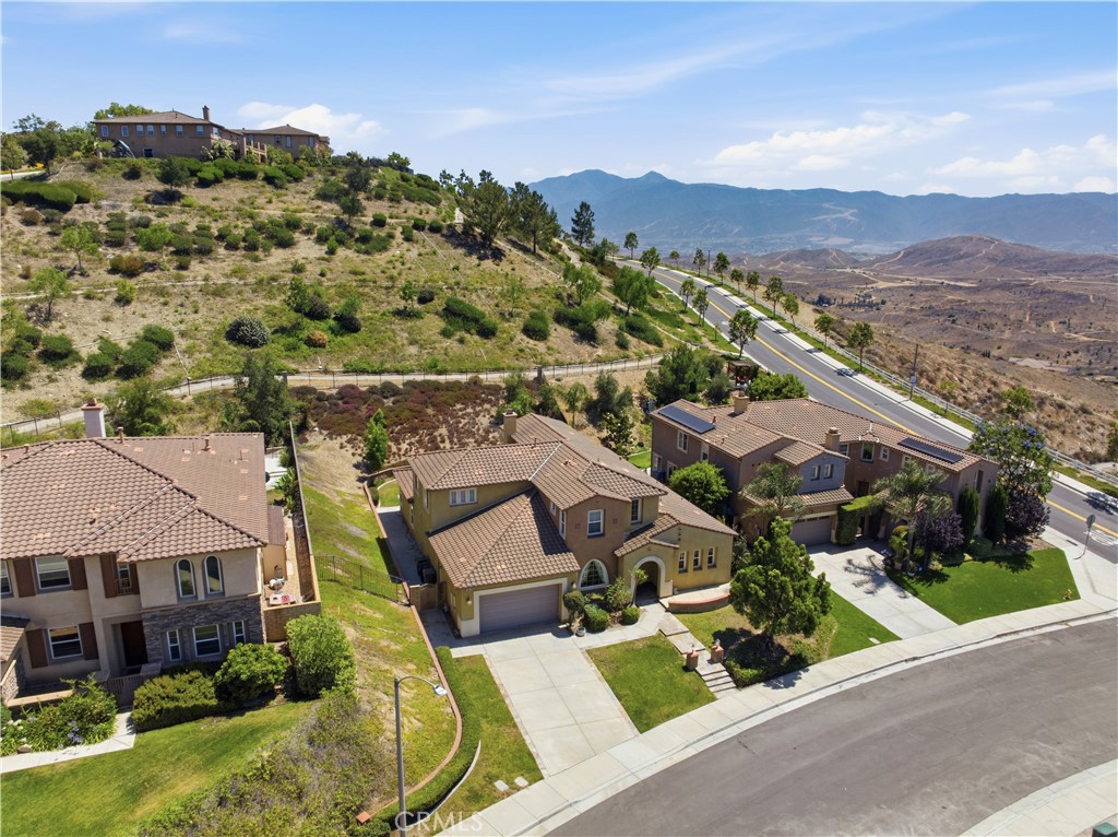 16861 Ridge Cliff Drive Riverside, CA 92503 - Photo 8 of 61