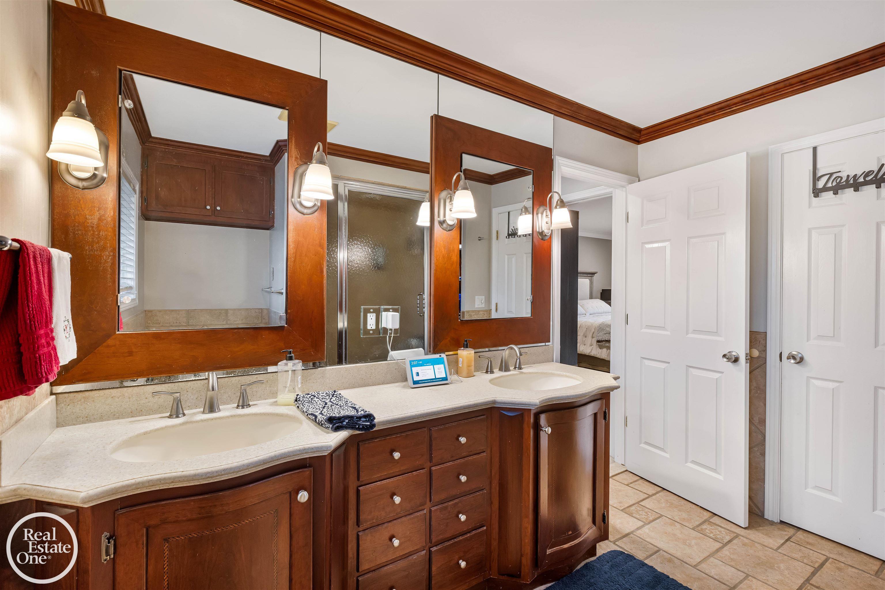 535 Ballantyne Road Grosse Pointe Shores, MI 48236 - Photo 42 of 89