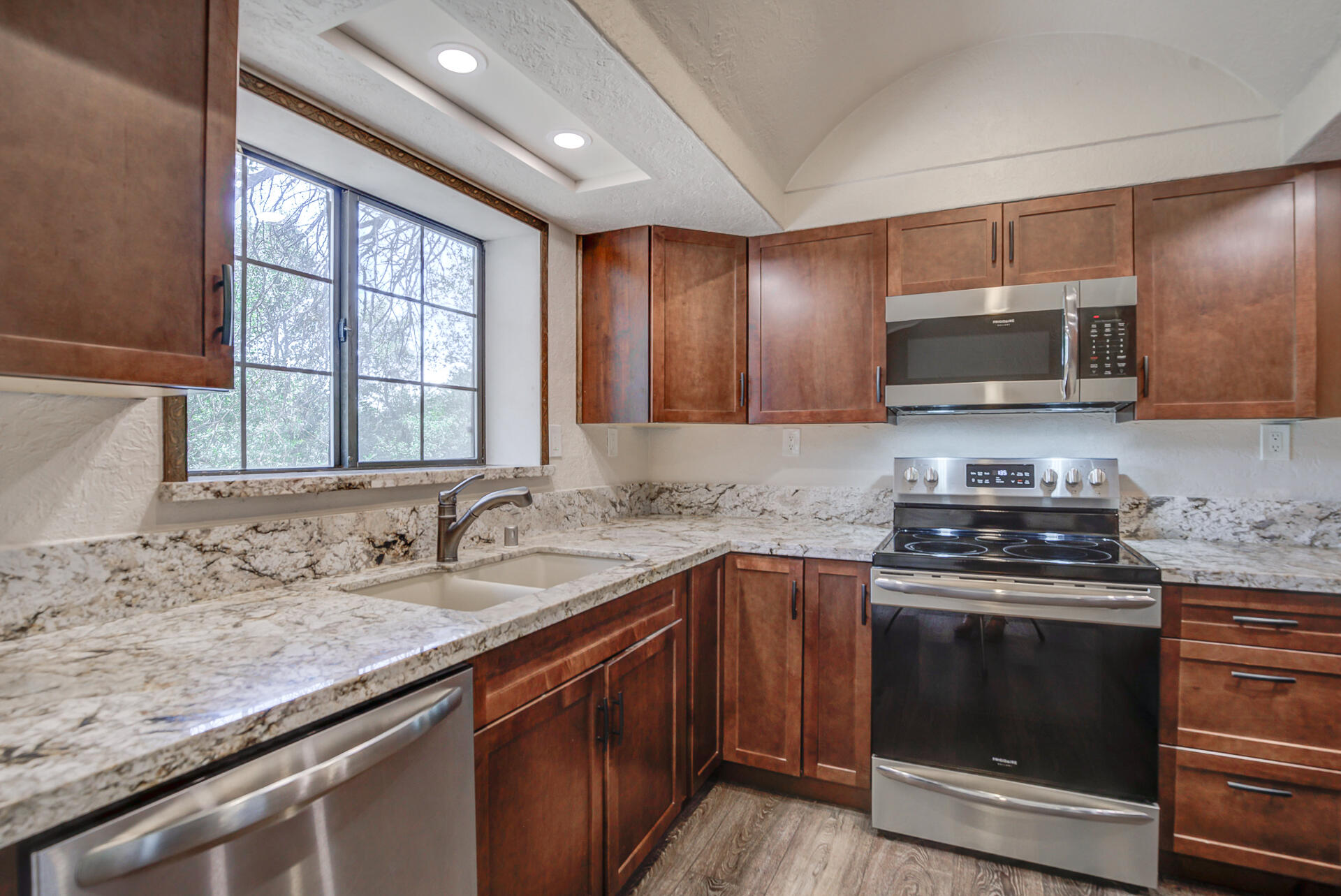 18080 Benson Road Cottonwood, CA 96022 - Photo 15 of 54 Kitchen