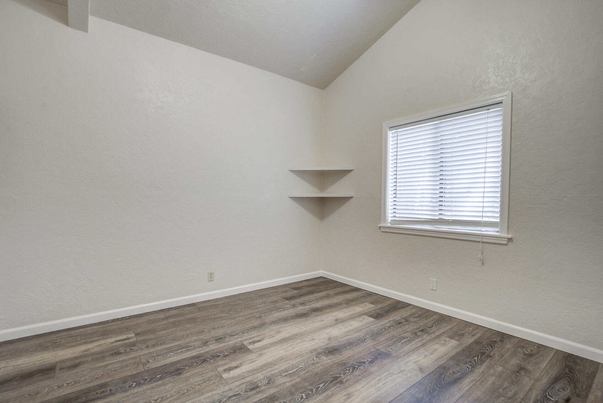 18080 Benson Road Cottonwood, CA 96022 - Photo 32 of 54 Bedroom-3