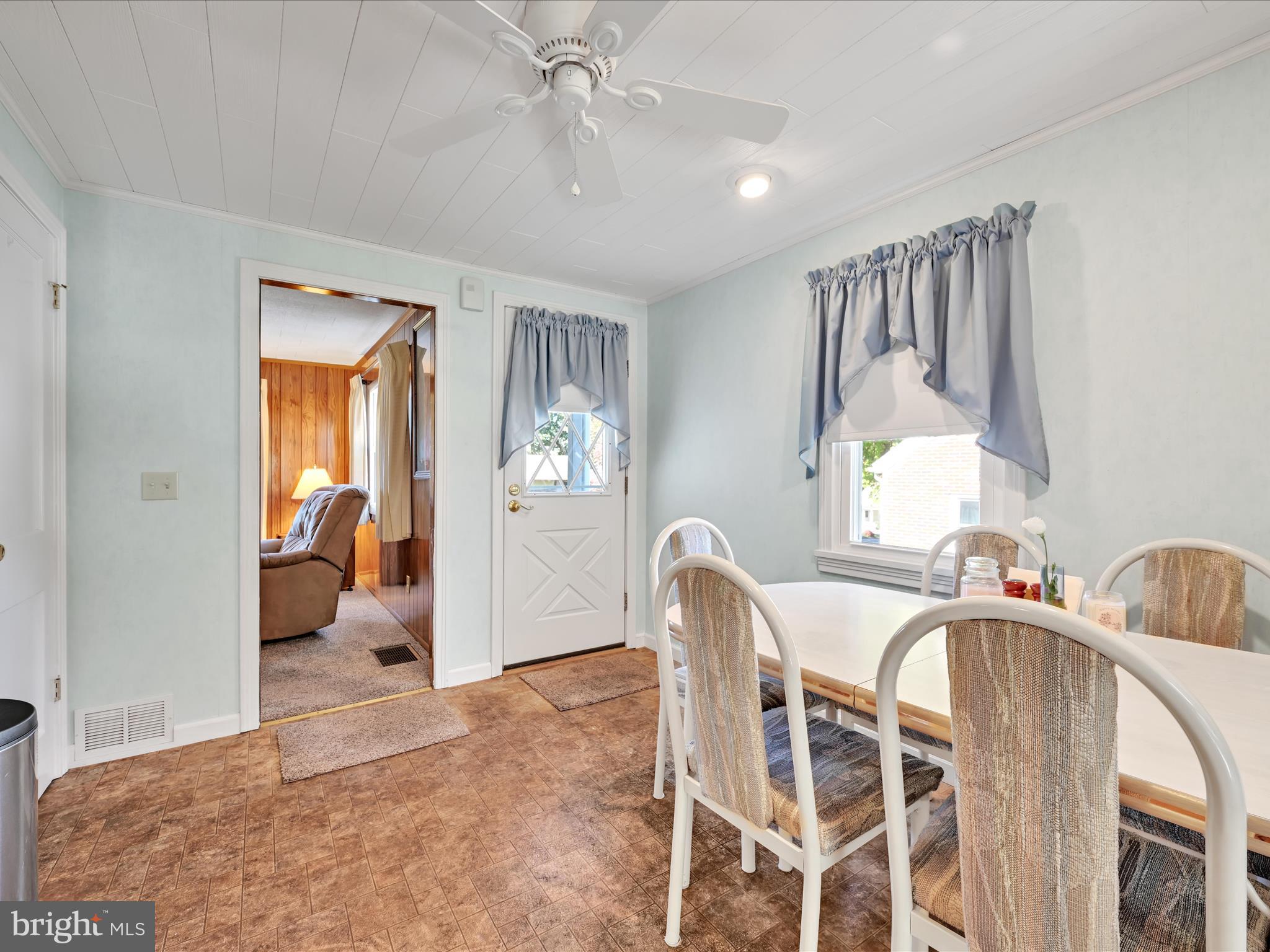3011 Elm Road Reading, PA 19605 - Photo 14 of 43 Dining Area