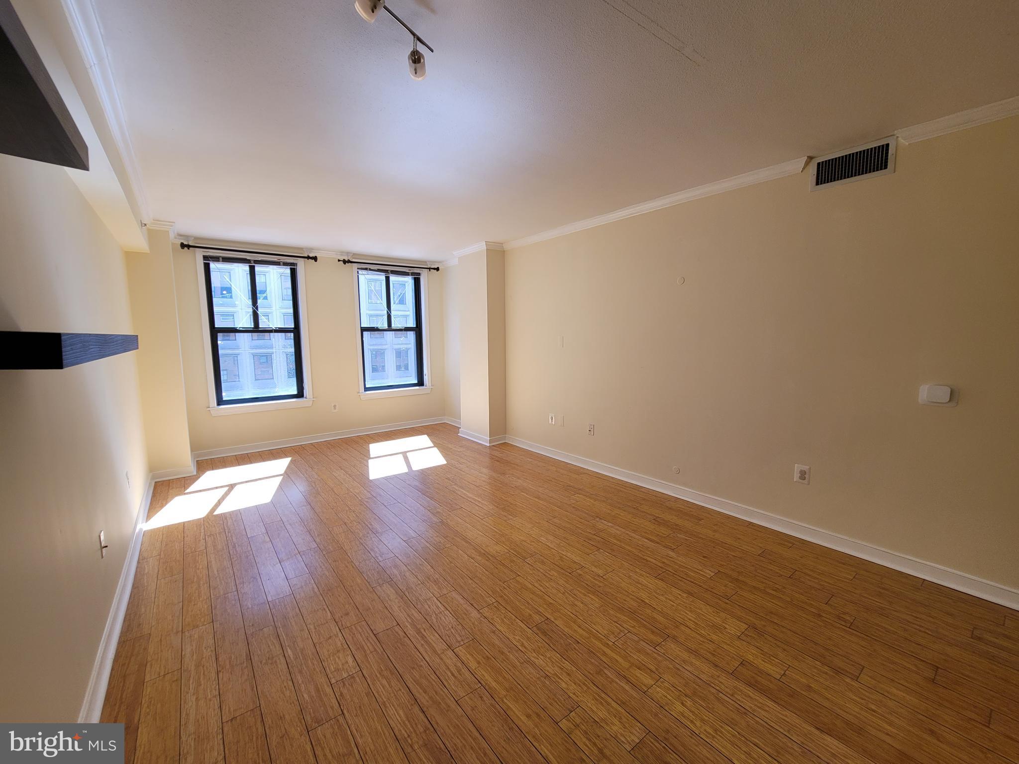 631 D Street Northwest, Unit 527 Washington, DC 20004 - Photo 3 of 62