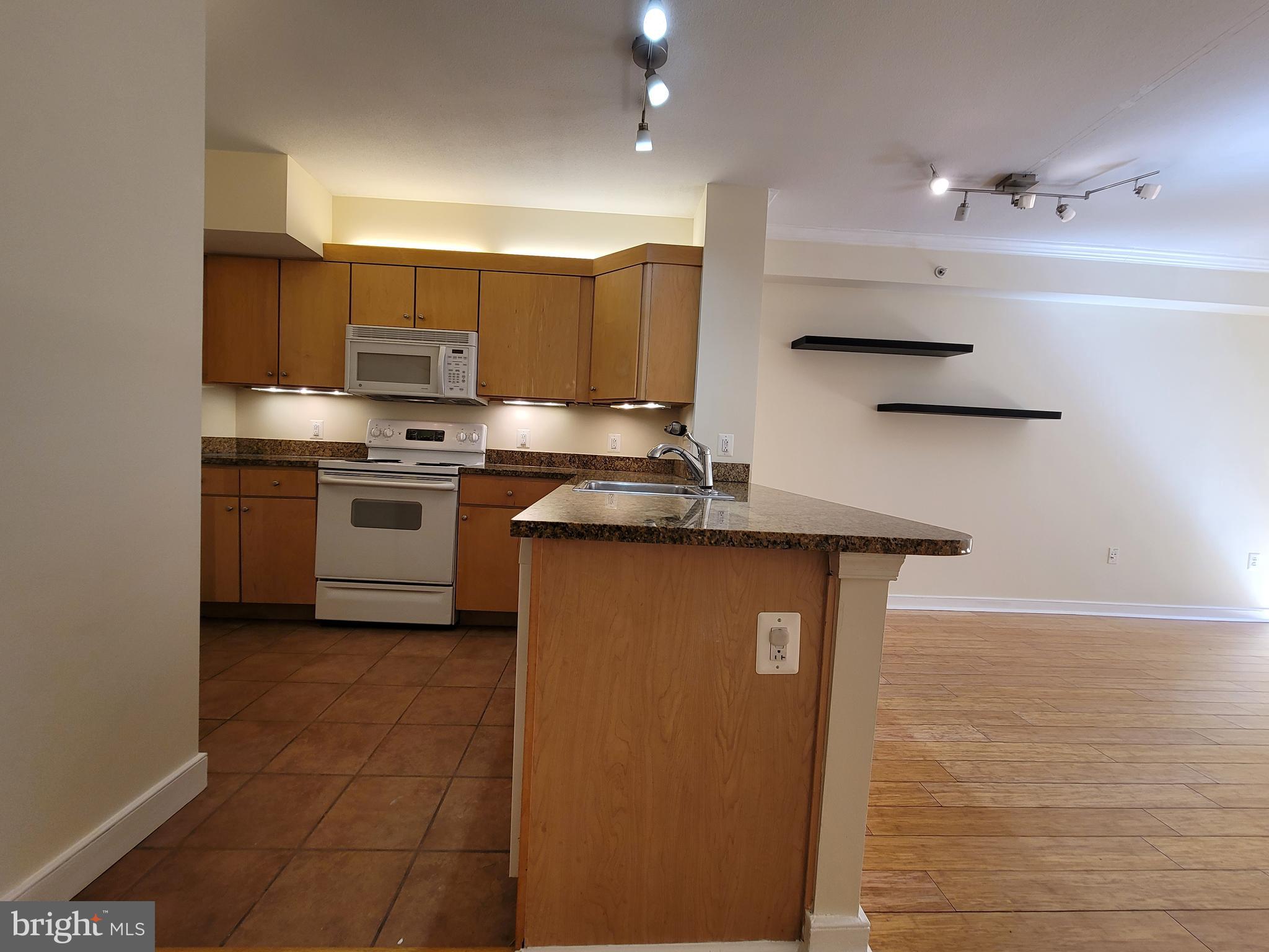 631 D Street Northwest, Unit 527 Washington, DC 20004 - Photo 8 of 62