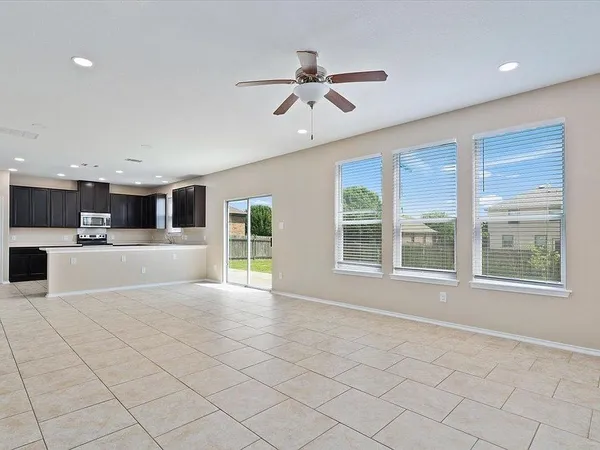 $2,450 | 904 Lonesome Lilly Way, Pflugerville, TX 78660
