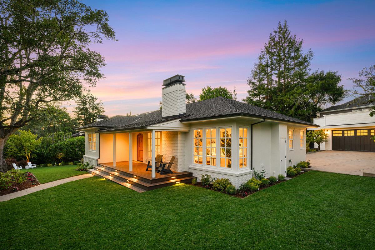 130 Stonehedge Road Hillsborough, CA 94010 - Photo 25 of 32 a view of a backyard with a garden and plants
