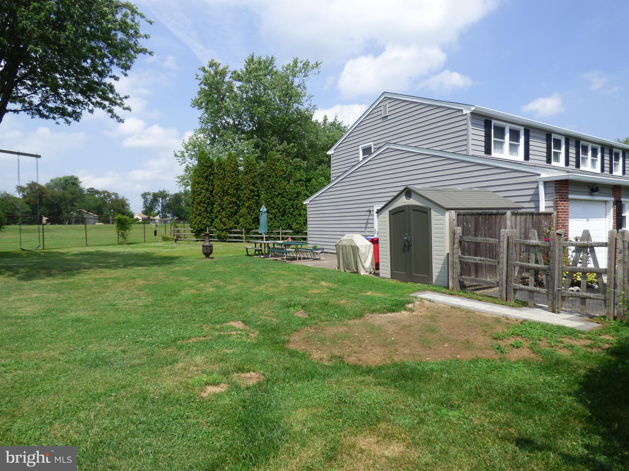 514 Concord Road Warminster, PA 18974 - Photo 3 of 39 Side