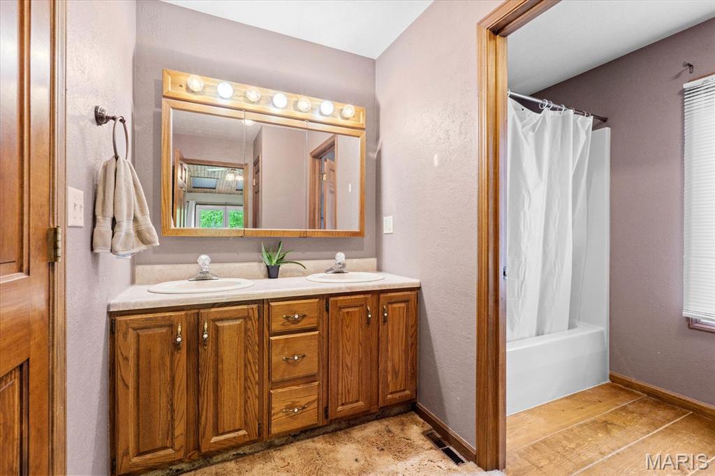 22000 E Road Carlyle, IL 62231 - Photo 21 of 45