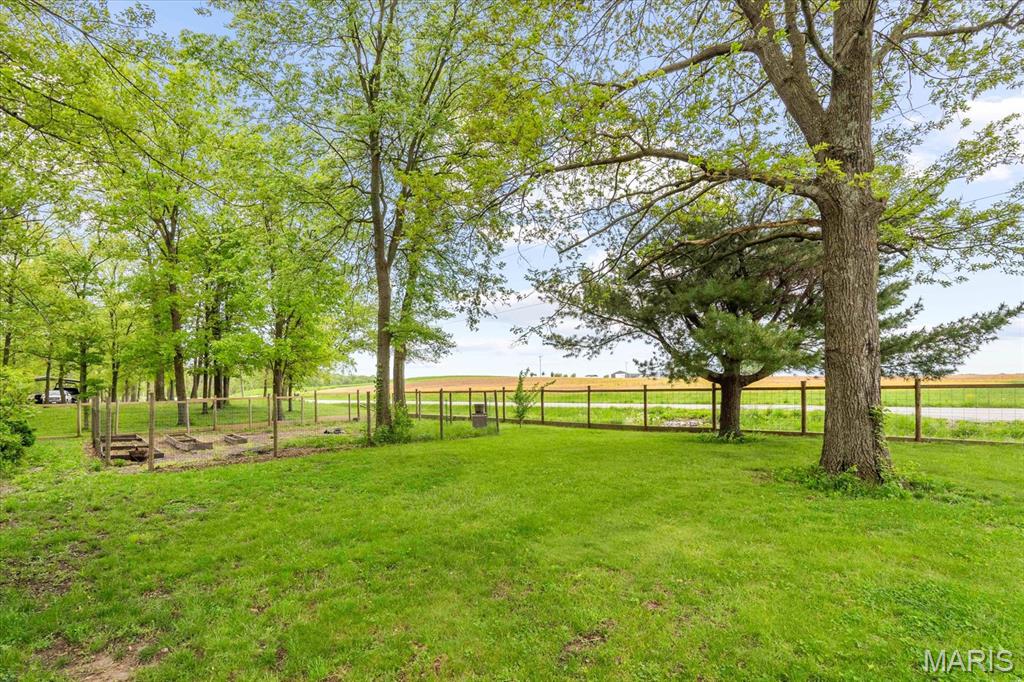 22000 E Road Carlyle, IL 62231 - Photo 40 of 45