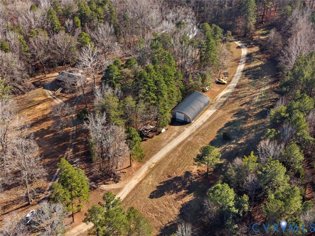 4905 Old Buckingham Road Powhatan, VA 23139 - Photo 6 of 50 a view of a yard with plants