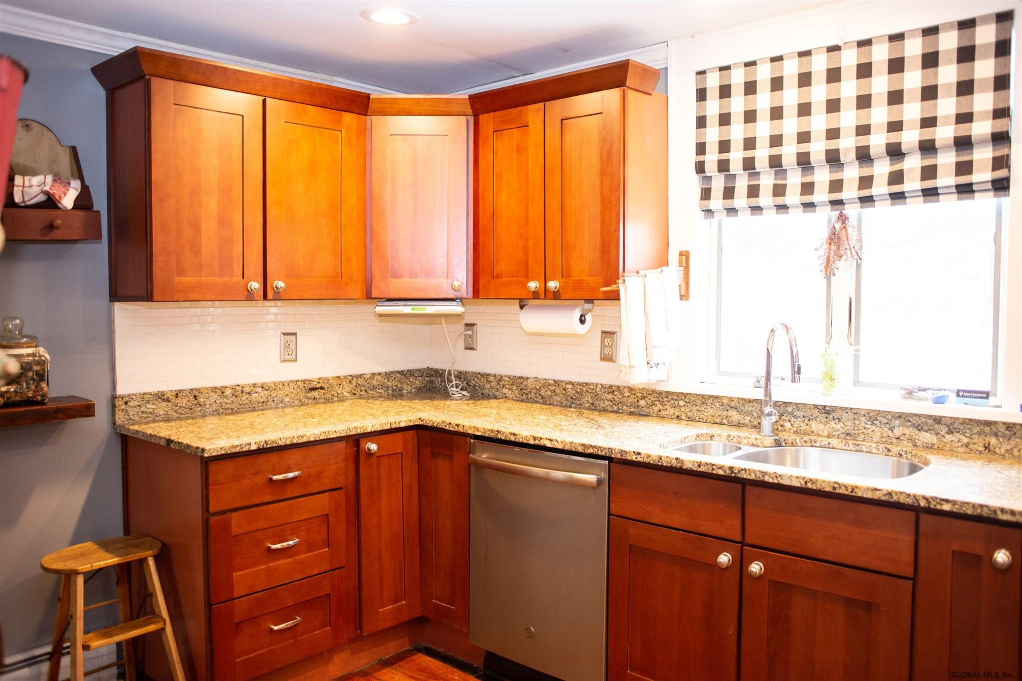 341 Miller Road Rexford, NY 12148 - Photo 15 of 45 Photo 15