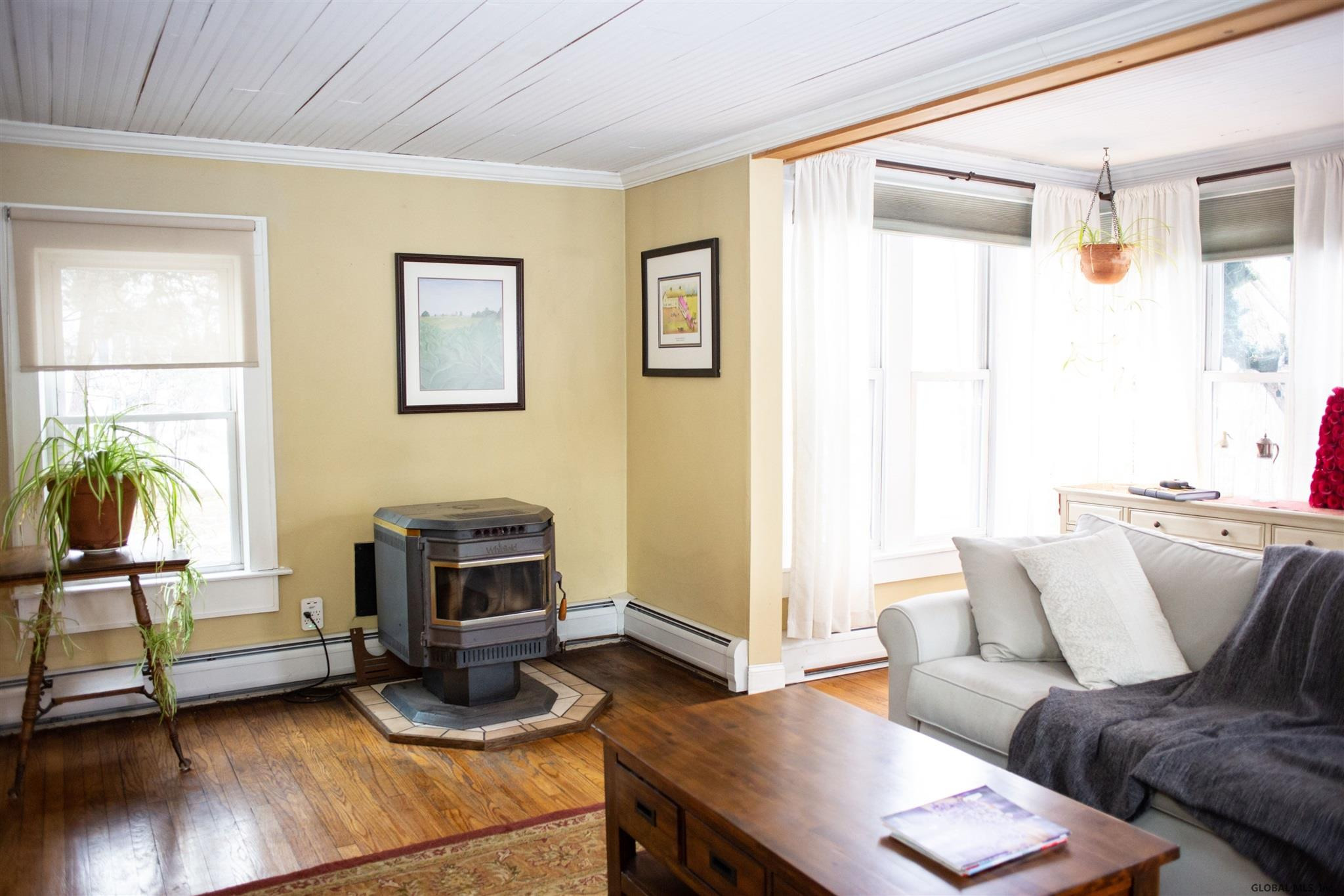 341 Miller Road Rexford, NY 12148 - Photo 7 of 45 Photo 7