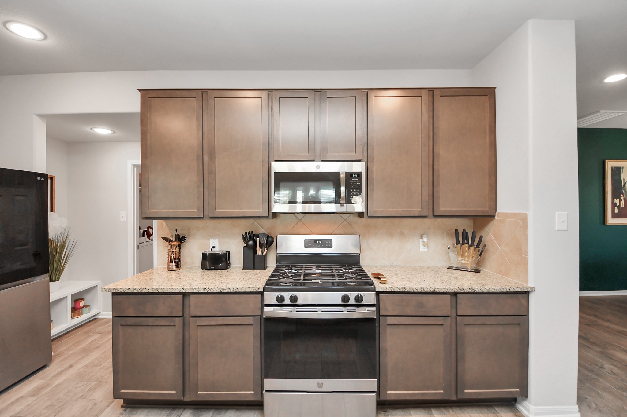 8402 Northern Pintail Drive Houston, TX 77049 - Photo 11 of 37