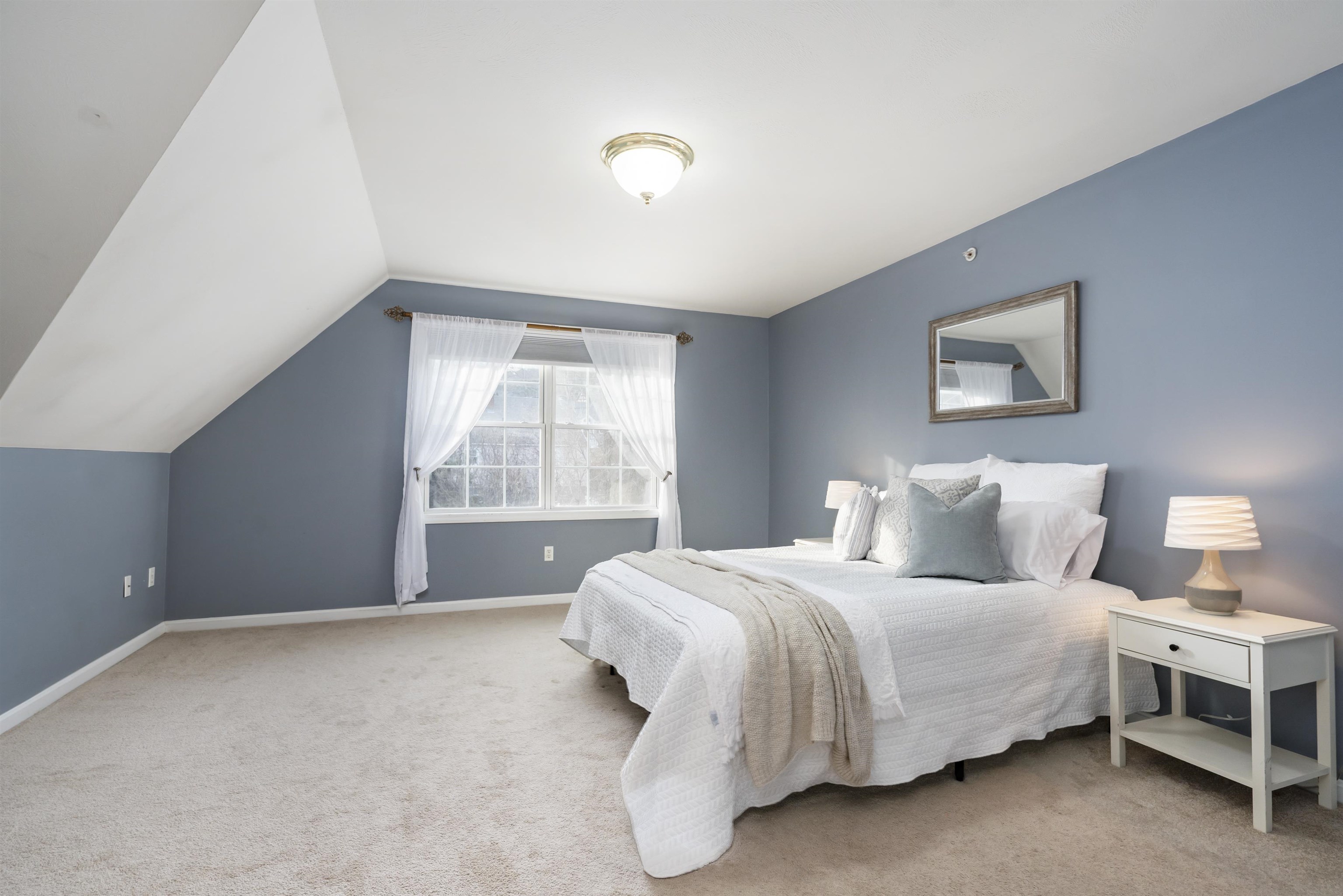 721 Mammoth Road, Unit 12 Manchester, NH 03104 - Photo 18 of 34