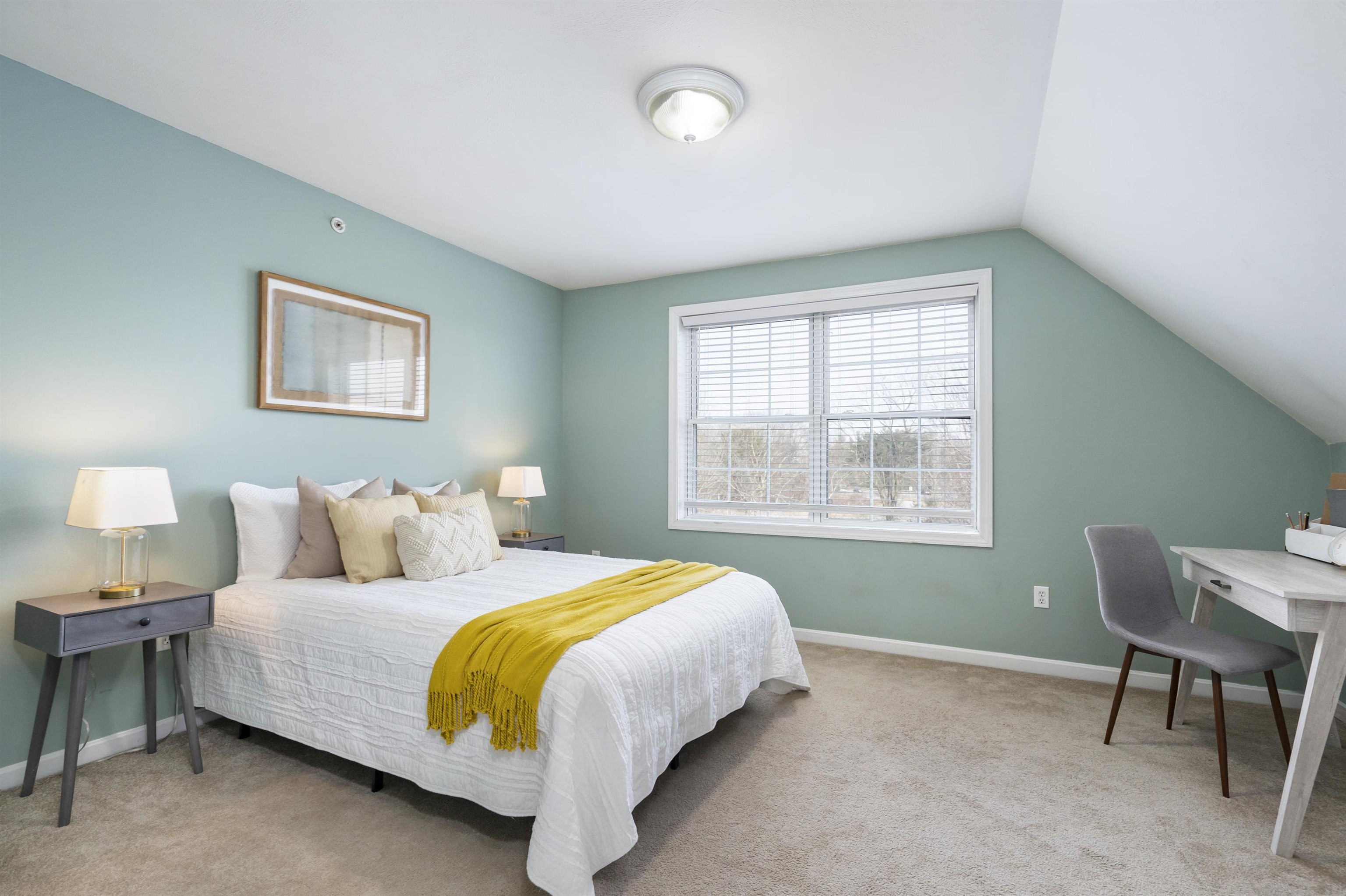 721 Mammoth Road, Unit 12 Manchester, NH 03104 - Photo 21 of 34