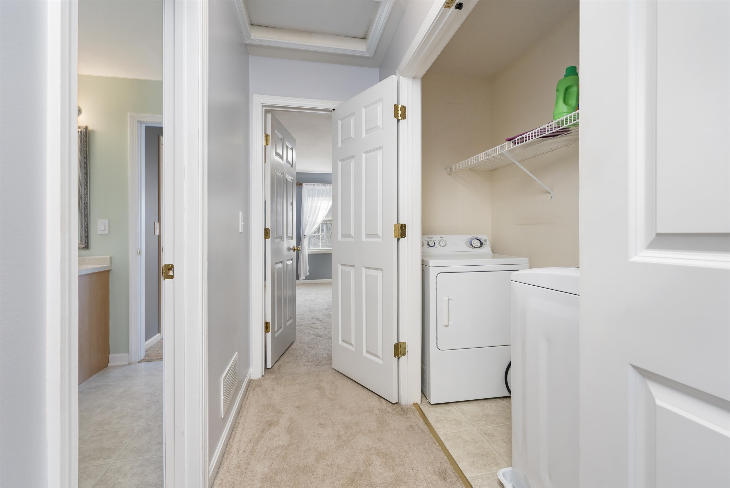 721 Mammoth Road, Unit 12 Manchester, NH 03104 - Photo 25 of 34