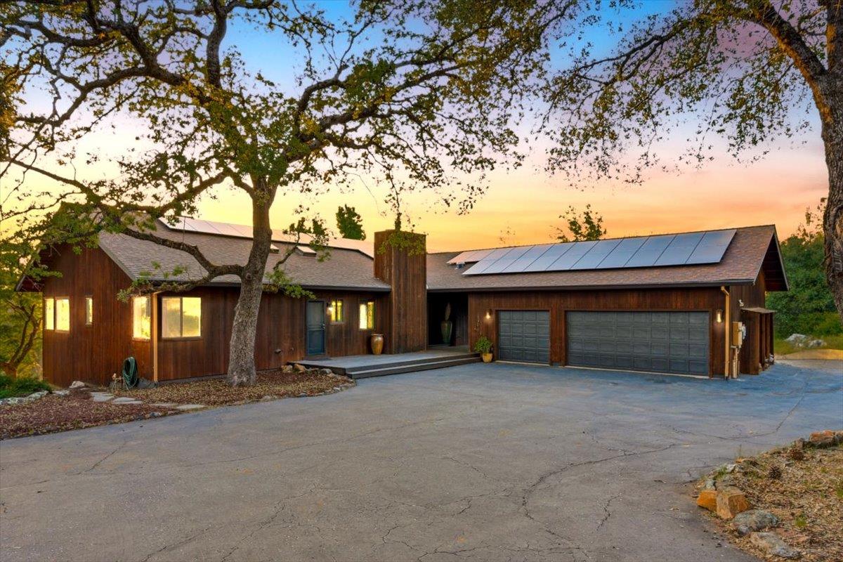 13983 Hidden Ridge Court Penn Valley, CA 95946 - Photo 1 of 67