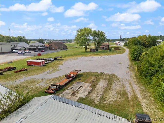 $1,075,000 | 13517 Blue Lick Road, Memphis, IN 47143