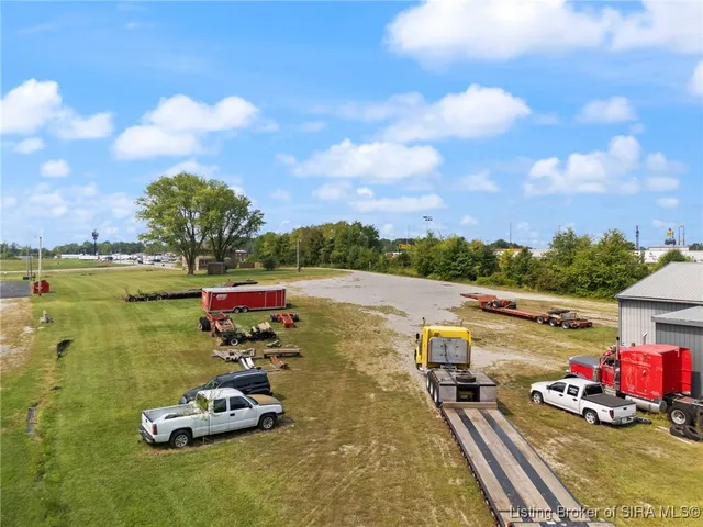 $1,075,000 | 13517 Blue Lick Road, Memphis, IN 47143