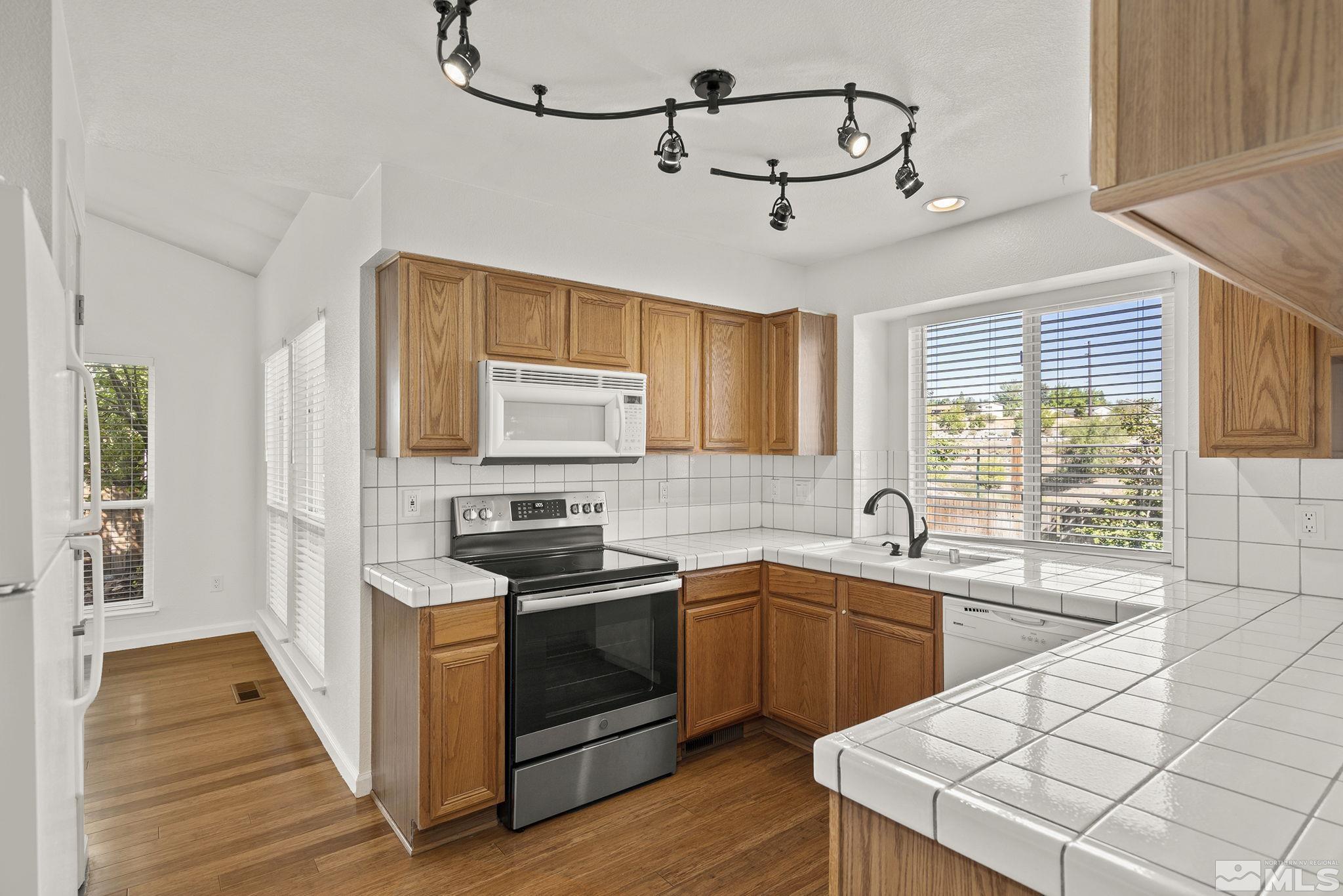 1382 Sandyhill Lane Reno, NV 89523 - Photo 14 of 25 Photo 14